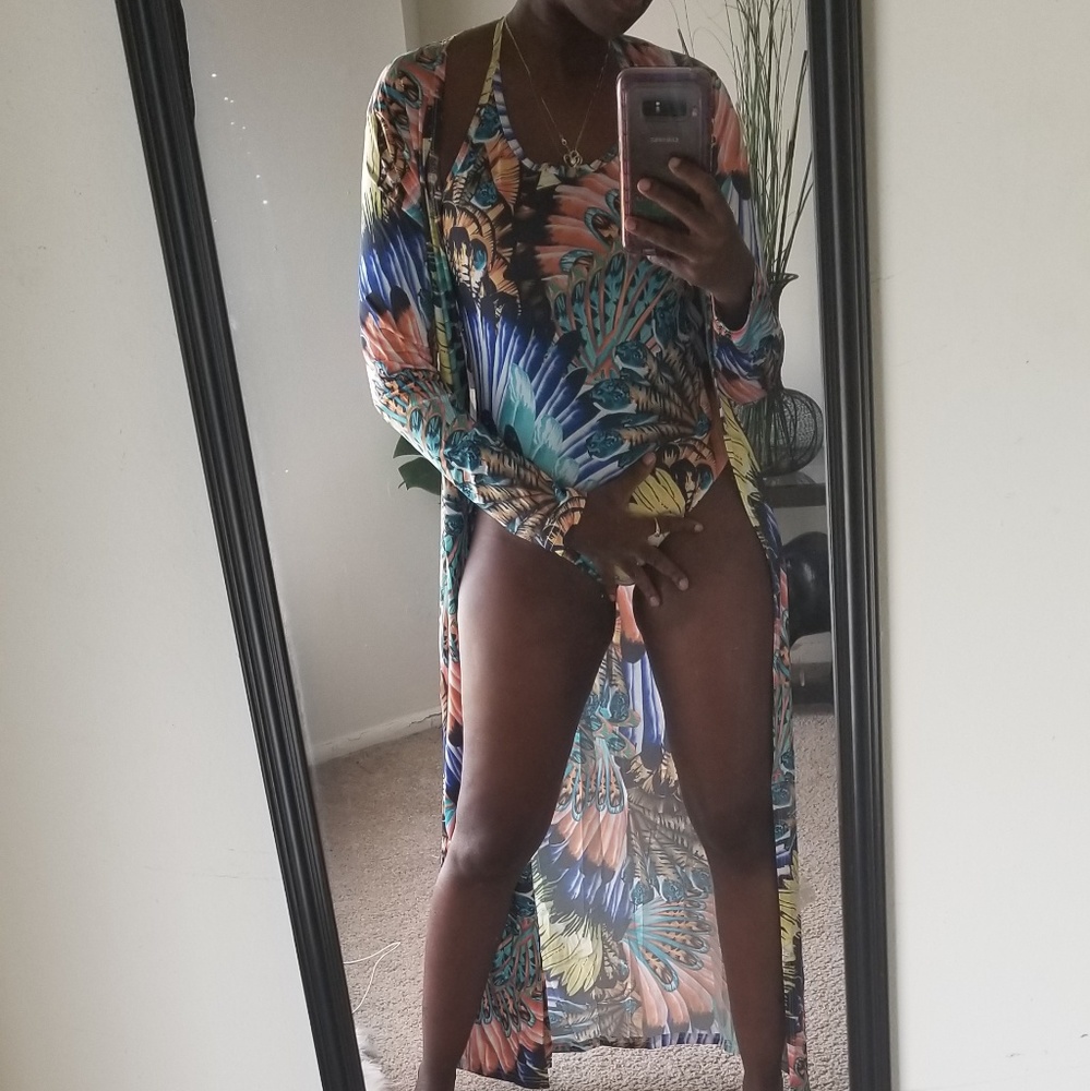 Cover Up With Swimsuit - Picture 5 of 6